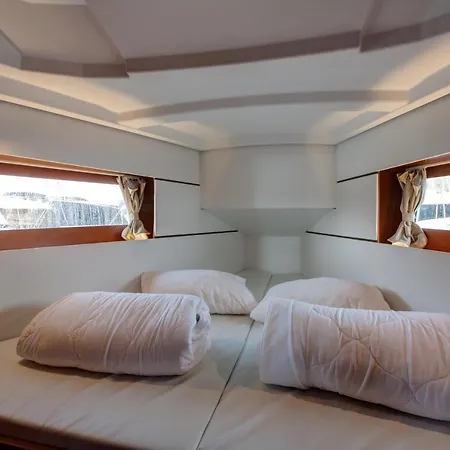 Beneteau Oceanis 35- Jean Michel بوتيل